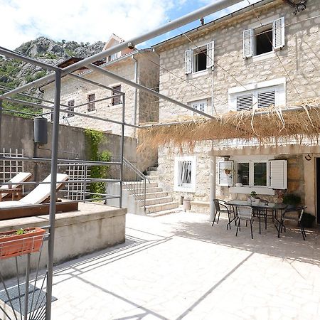 Stone House Dragutinovic Lägenhet Kotor Exteriör bild