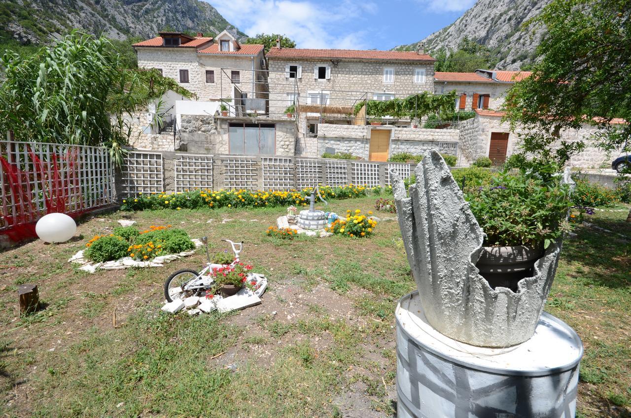 Stone House Dragutinovic Lägenhet Kotor Exteriör bild
